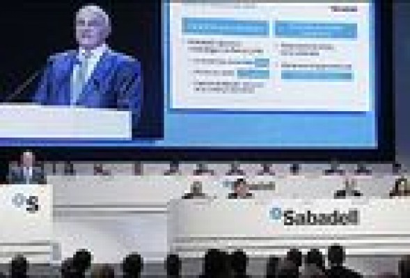 El Sabadell respira en bolsa: la presión bajista se reduce un 10% en quince días