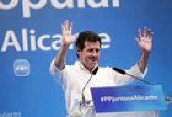 Císcar reconduce al PP de Alicante a la paz tras casi una década de conflicto