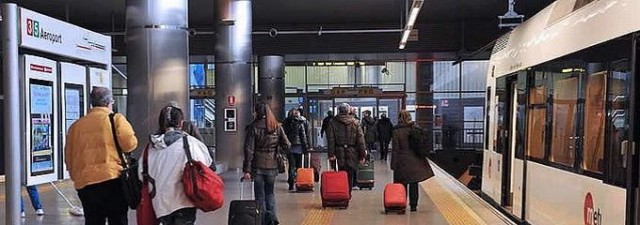 Metrovalencia, los precios siguen subiendo mientras el servicio empeora
