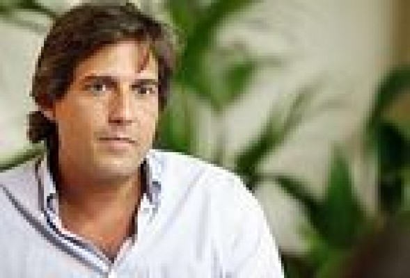 Agustí rechaza entrar como diputado en las Corts para dedicarse a Paterna