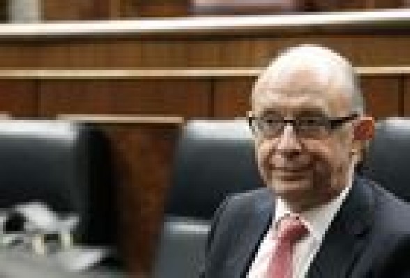 Montoro recula: los ayuntamientos no cederán competencias en favor de las diputaciones