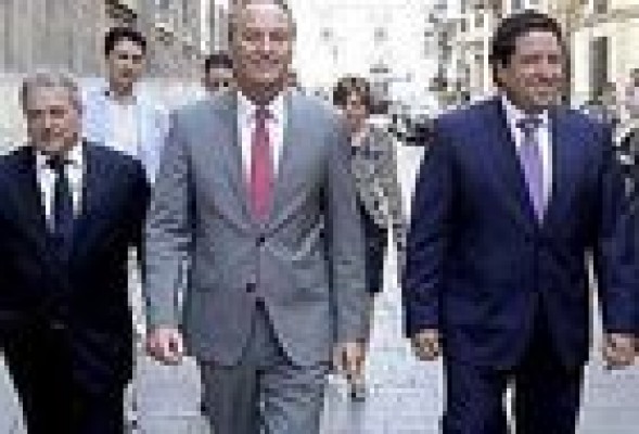 Fabra cita a comer a los tres presidentes provinciales