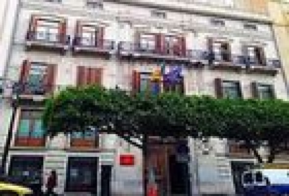 La Generalitat alquila por 1,2 millones al año la sede de la Conselleria de Economía a Bershka
