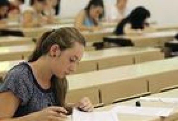 Estudiar en la Comunitat Valenciana es un 8,6% más caro que hace un año