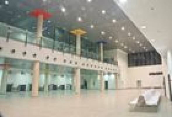 Abrir el Aeropuerto de Castellón: una cuestión de imagen política frente a la realidad del mercado