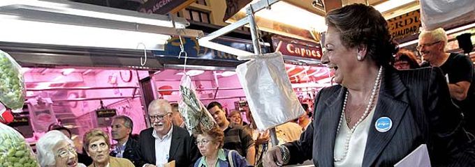El Ayuntamiento de Valencia pasa de ser 'excelente' con sus mercados 