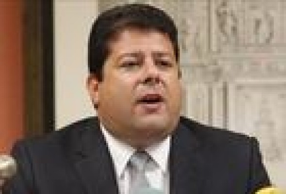 Las autoridades del Peñón exigen a los pescadores españoles cumplir su ley