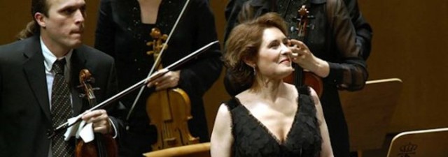 María Bayo: 