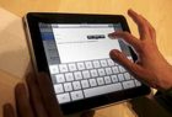 Crean un dispositivo para tapar la cámara de dispositivos portátiles y evitar la gravación no autorizada