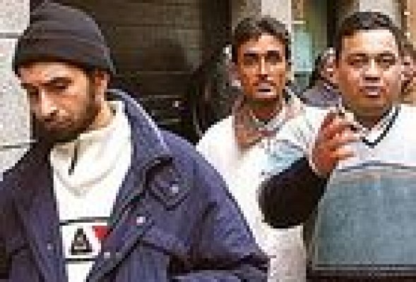 Sanidad ofrece asistencia sanitaria a inmigrantes empadronados desde hace al menos un año en la CV