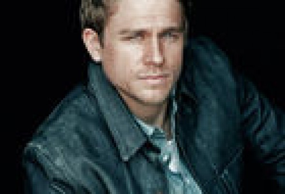 Charlie Hunnam será Chrisrtian Grey