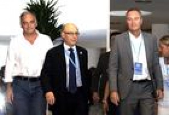 Fabra se encierra con Montoro para salvar la reforma estatutaria y evitar otro golpe a su liderazgo