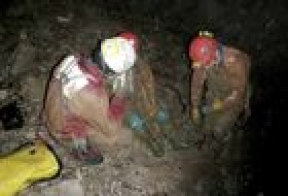 Rescatados cinco espeleólogos que habían bajado a una cavidad de Pego