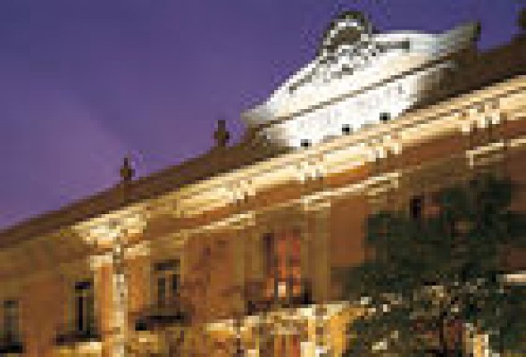 Los masones reservan el Hotel Inglés para celebrar el 'Convento del Supremo Consejo del Grado 33'