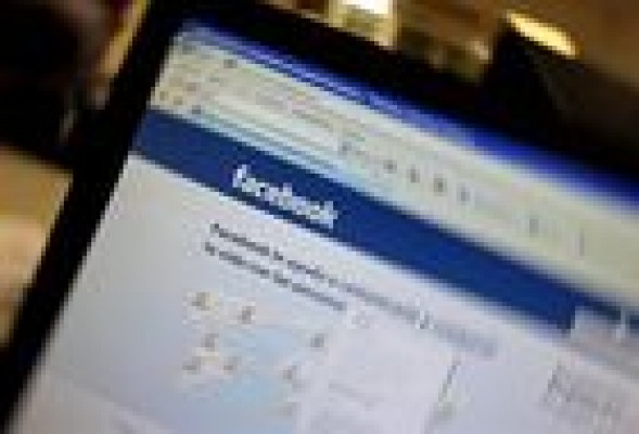 Facebook prueba la opción de añadir las habilidades profesionales de los usuarios