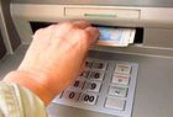Detenido un hombre por simular la sustracción de 3.000 euros para cobrar el seguro