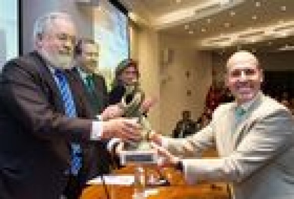 Alfonso Cuervo, el inventor alicantino que consiguió entusiasmar a Arias Cañete
