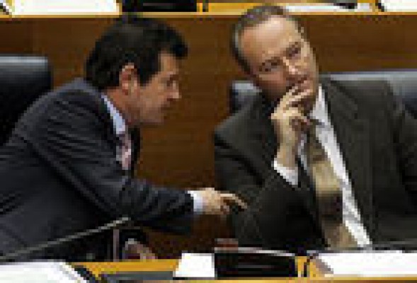 El PPCV limita su estrategia a la rebaja de diputados y a las señas identidad