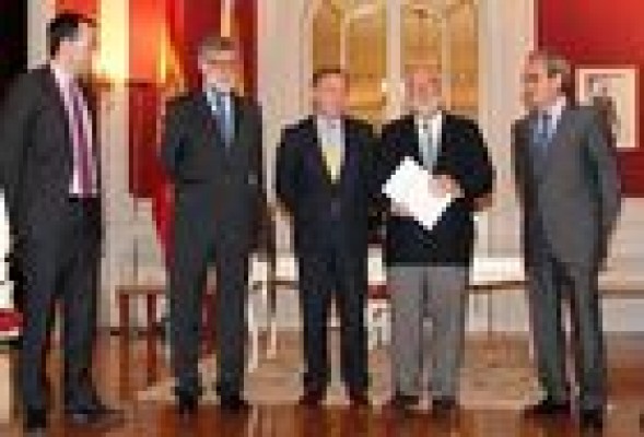La comisión de expertos en financiación cree insostenible la situación de la Comunitat 