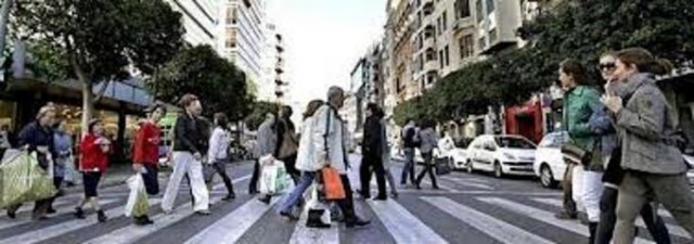 Los datos de la libertad horaria comercial en la Comunitat, en positivo