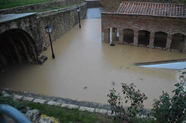La Jana destinará los 8.000 € del fondo de contingencia a la reparación de caminos rurales