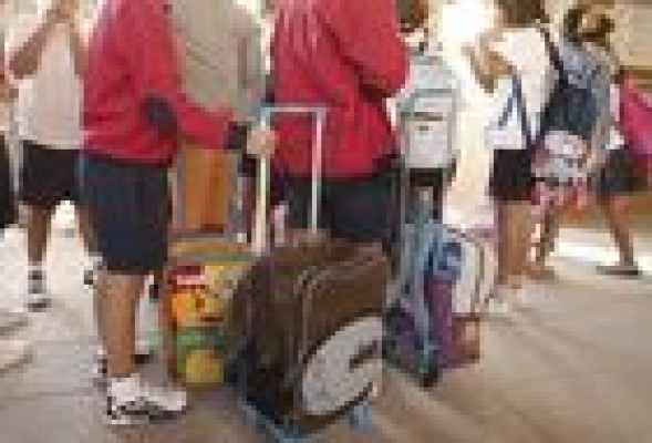 Padres del Perellonet, el Palmar y el Saler recurren ante Educación por la 