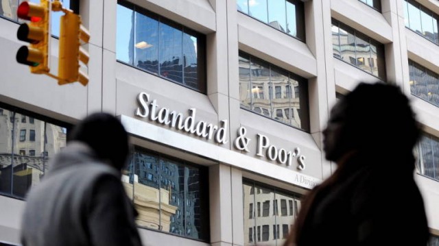 S&P hunde el rating de Cataluña al nivel de Ruanda