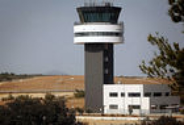 El Consell busca un gestor 'low cost' para el Aeropuerto de Castellón