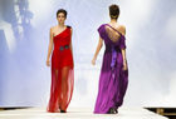 La segunda jornada de la Valencia Fashion Week se nutre de propuestas eclécticas