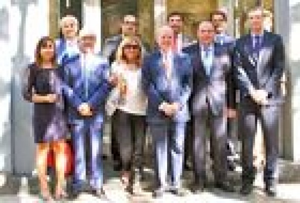 Buch reinaugura la sede de Cámara Valencia