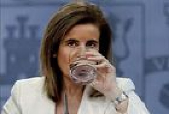 PERSPECTIVAS<br /><strong>El Ejecutivo mejora medio punto la previsión de paro de este año</strong>