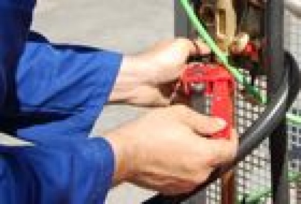 Mislata ofrece a jóvenes instaladores de fontanería y gas la posibilidad de trabajar en Alemania con contrato