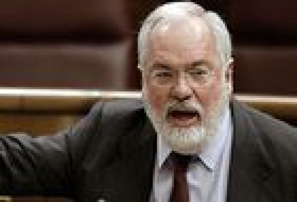 Arias Cañete declarará por escrito en el juicio contra Fabra que el Ministerio 
