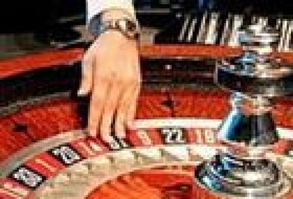 Benidorm quiere ser Las Vegas: El Consell aprobará minicasinos para hoteles