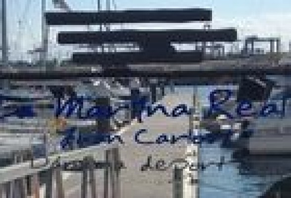  La Marina crea un 'outlet' náutico para mejorar su oferta comercial