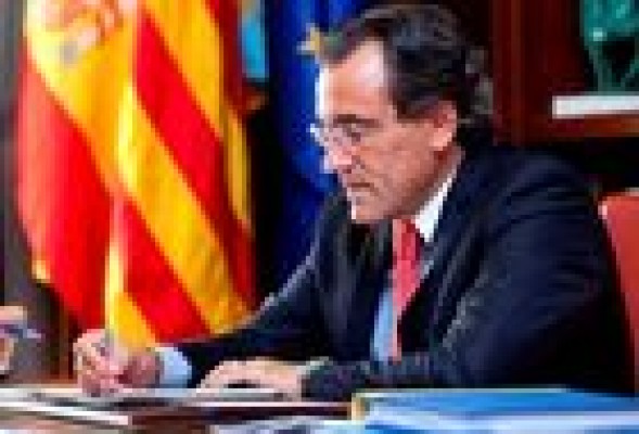 Arturo Torró dice que no se vende 