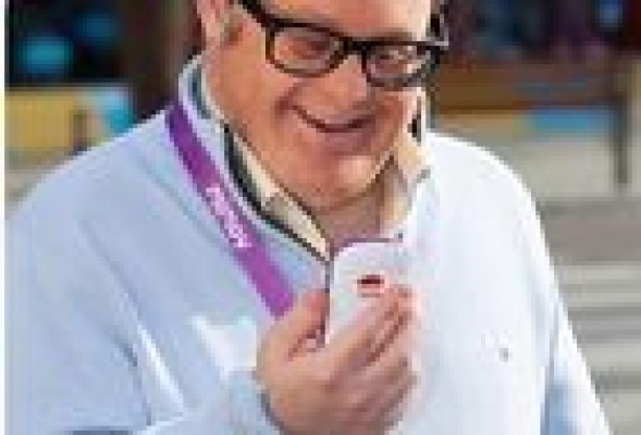 Una empresa valenciana diseña un dispositivo que permite la teleasistencia móvil
