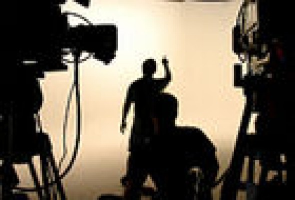 La adjudicación de la nueva RTVV sale al rescate de la productora Vértice 360º