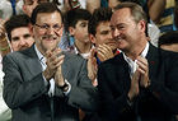 Rajoy desoye a los barones del PP y no adelantará el calendario de la financiación