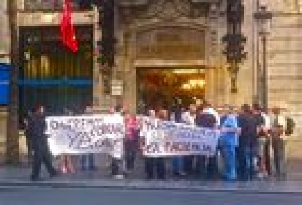 Los trabajadores de Husa Hoteles de Valencia, en huelga indefinida