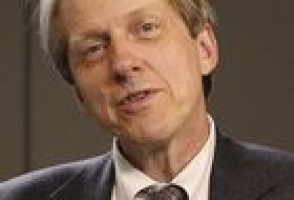 Corregir los fallos del sistema financiero llevará décadas, afirma el nobel de Economía