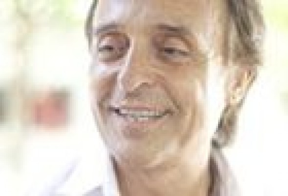El consultor y empresario Tomás Contell presenta un libro-disco motivacional