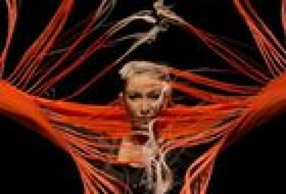 Chavela Vargas revive a través del baile flamenco en el Teatro Principal