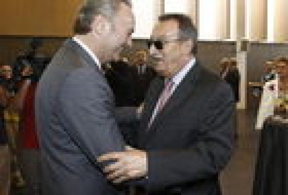 La discutible (y discutida) agenda de Alberto Fabra