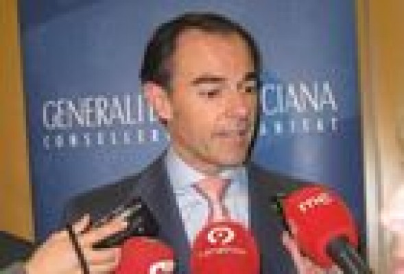 Sanidad mandará a más de 7.000 pacientes a clínicas privadas para agilizar las listas de espera quirúrgica