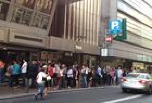 La 'Fiesta del Cine' provoca colas en las salas de Valencia