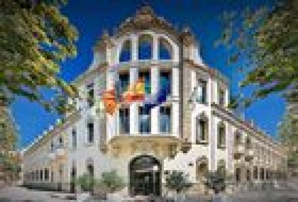 La empresa que gestiona el Westin estudia la posibilidad de contar con un hotel en la Marina