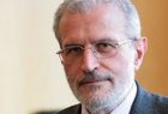 Morcillo (UV) pide un consenso educativo para que la enseñanza no sea 