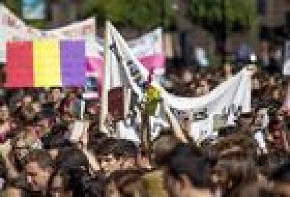 Sindicatos destacan que dos de cada tres profesores de la enseñanza pública valenciana secunda el paro
