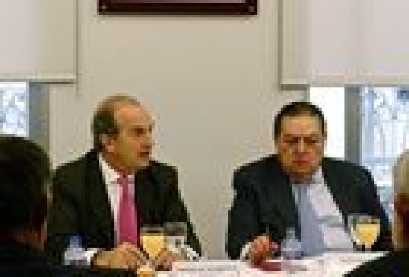 <strong>De lobby a lobby </strong><br />AVE, Foment del Treball y Cierval coordinan agendas